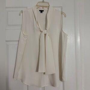 Ann Taylor Cream Sleeveless Tie-Neck Blouse - Size Large- Perfect for work!
